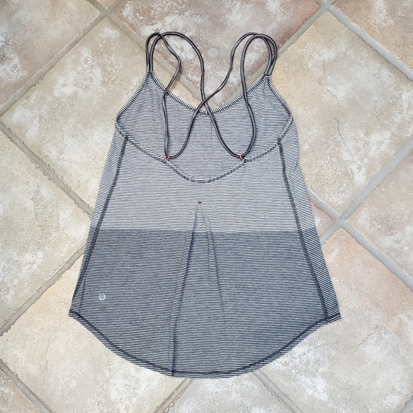 Lulu🍋Breezy Tank - Picture 5 of 8